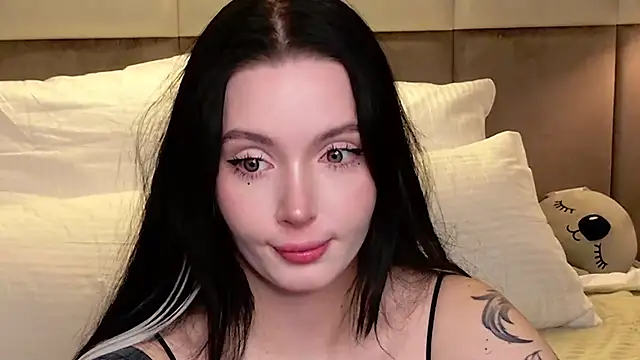 Goldy Stark online show from December 5, 8:50 pm