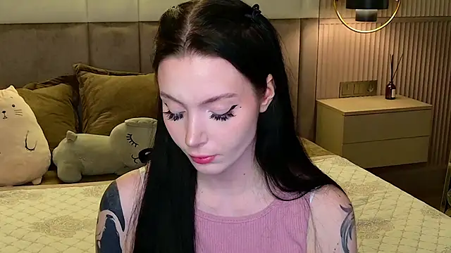 Goldy Stark online show from February 17, 8:50 pm