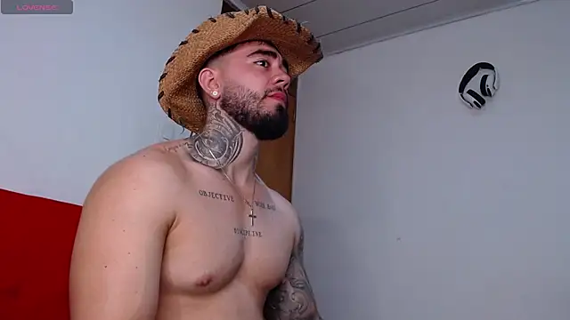 tommyblessd1 online show from October 29, 8:41 pm