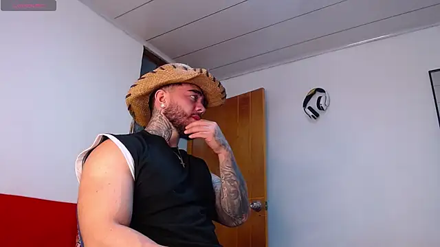 tommyblessd1 online show from December 5, 8:13 am