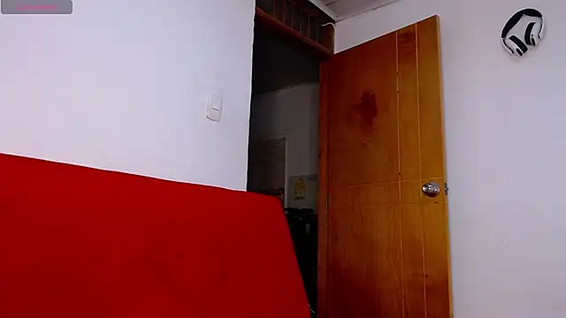 tommyblessd1 online show from November 15, 4:49 am