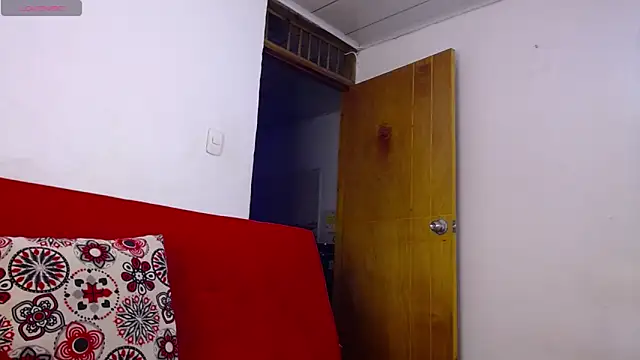 tommyblessd1 online show from March 29, 5:42 am