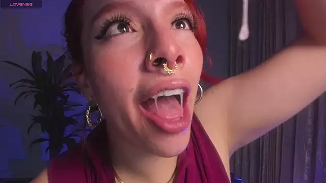 Snapshot of bri_von_dhara__ chatting on October 19, 12:19 pm bri von dhara online show from October 19, 12:19 pm
