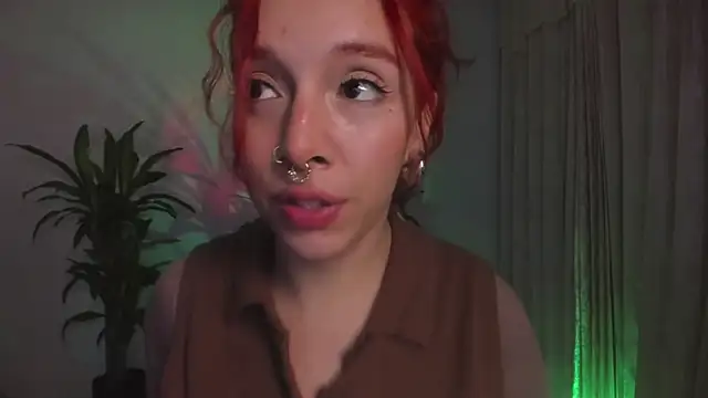 Snapshot of bri_von_dhara__ chatting on October 15, 4:37 pm bri von dhara online show from October 15, 4:37 pm