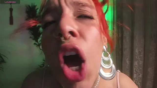 bri von dhara   online show from October 30, 11:41 am