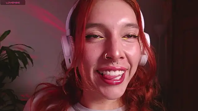 bri von dhara   online show from February 21, 11:51 pm