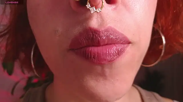 bri von dhara   online show from May 18, 9:08 pm