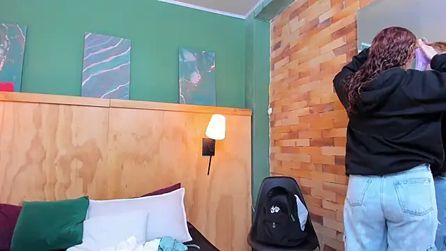 aliceandsia online show from November 27, 7:03 pm