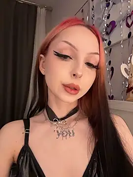 Lina Thornton  online show from March 1, 8:09 pm