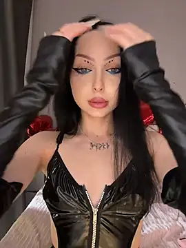 Lina Thornton  online show from July 15, 10:44 am