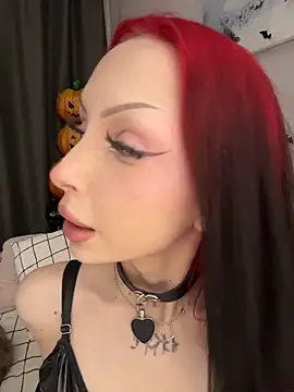 Lina Thornton  online show from November 14, 11:19 pm