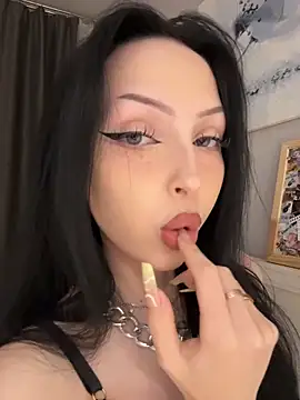 Lina Thornton  online show from April 9, 4:46 pm