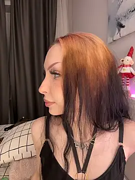 Lina Thornton  online show from December 17, 10:48 pm