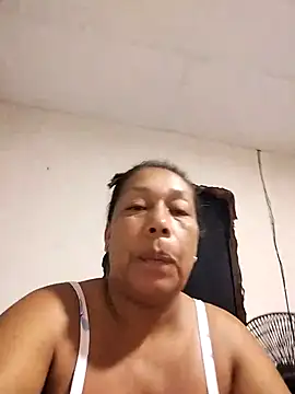 Naomi-Mature online show from November 11, 8:20 am