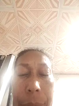 Naomi-Mature online show from October 28, 8:46 am