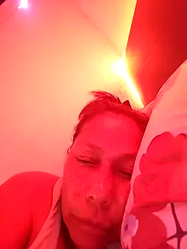 Naomi-Mature online show from December 2, 7:26 pm