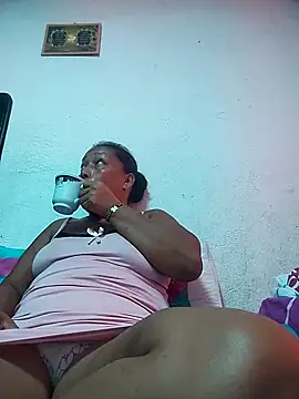 Snapshot of Naomi-Mature chatting on October 19, 9:34 am Naomi-Mature online show from October 19, 9:34 am