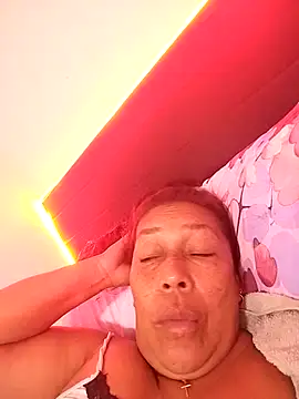 Naomi-Mature online show from January 10, 8:20 am