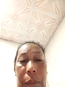 Naomi-Mature online show from November 3, 8:29 am