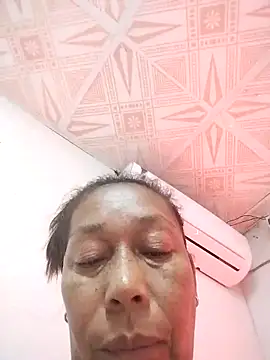 Naomi-Mature online show from December 23, 8:24 am