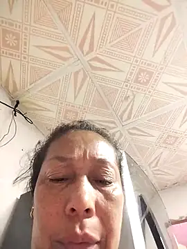 Naomi-Mature online show from April 15, 9:26 am