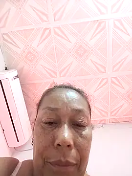 Naomi-Mature online show from February 11, 8:25 am