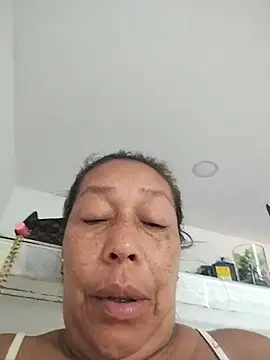 Naomi-Mature online show from May 22, 10:57 am