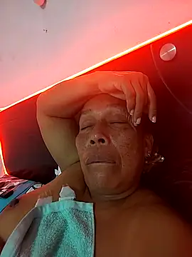 Naomi-Mature online show from April 3, 9:54 pm