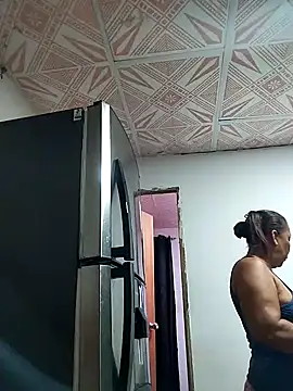 Naomi-Mature online show from March 28, 9:21 am