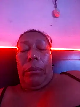 Naomi-Mature online show from March 31, 5:53 am