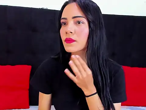 valerythompsonper online show from September 8, 8:19 pm