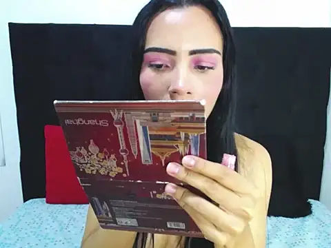 valerythompsonper online show from January 18, 1:53 am