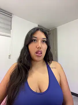 SharaRous online show from May 10, 9:38 pm