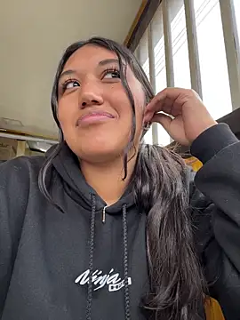 SharaRous online show from March 11, 12:10 pm