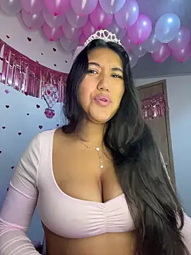 Snapshot of SharaRous chatting on February 26, 2:22 am SharaRous online show from February 26, 2:22 am