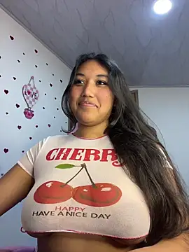 Snapshot of SharaRous chatting on February 19, 12:40 am SharaRous online show from February 19, 12:40 am