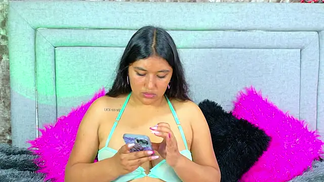 SharaRous online show from November 19, 12:05 pm