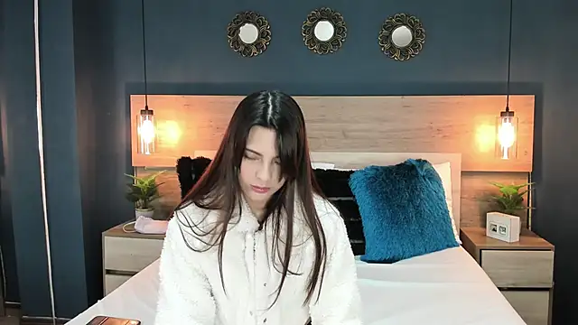 Snapshot of SusanAdams1 chatting on September 18, 1:36 pm SusanAdams1 online show from September 18, 1:36 pm