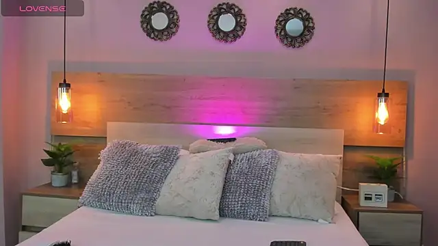 SusanAdams1 online show from March 14, 11:38 am