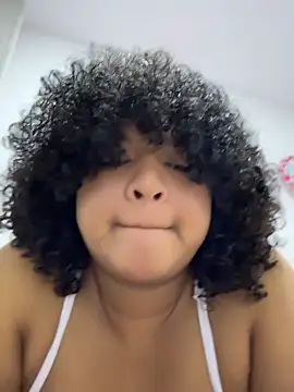 Snapshot of Rizos_hot_official chatting on June 4, 12:32 pm Rizos hot official online show from June 4, 12:32 pm