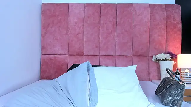 kittyy milk 001 online show from January 8, 6:03 pm