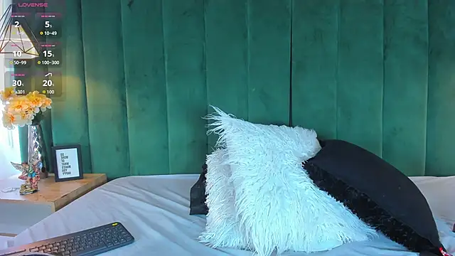 kittyy milk 001 online show from September 19, 4:55 pm