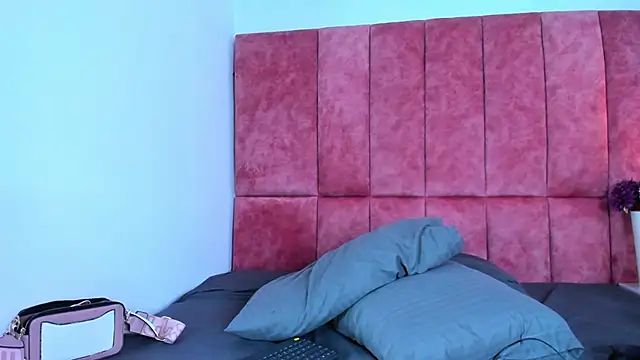 kittyy milk 001 online show from December 22, 7:14 pm