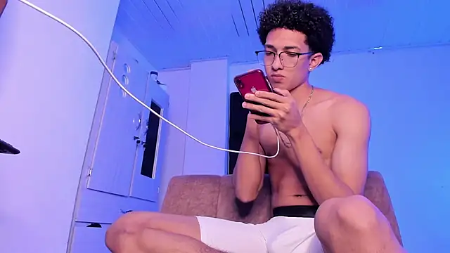 Cj davis  online show from April 19, 1:28 am