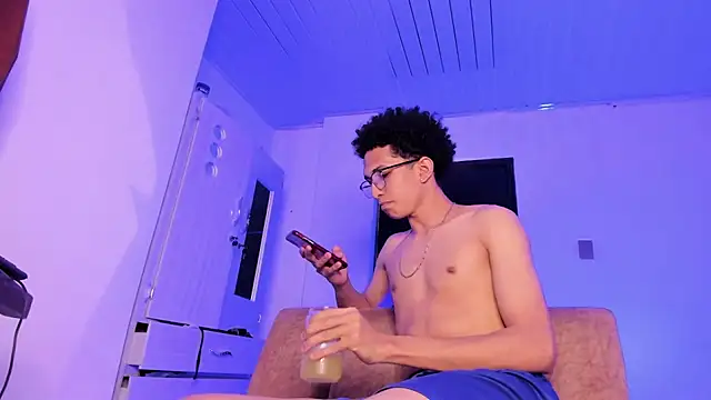 Cj davis  online show from April 8, 3:52 am