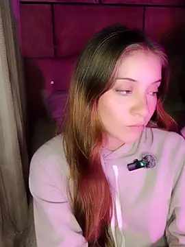 Snapshot of Samanthaa__1 chatting on October 18, 3:41 am Samanthaa 1 online show from October 18, 3:41 am