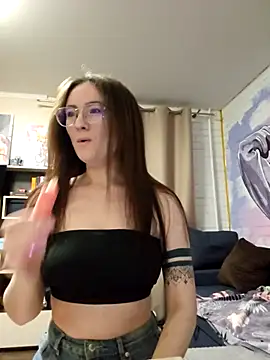 Snapshot of SophiaHarris chatting on October 1, 4:33 pm SophiaHarris online show from October 1, 4:33 pm