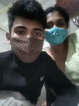 Snapshot of maskedlover321 chatting on December 14, 4:01 pm maskedlover321 online show from December 14, 4:01 pm