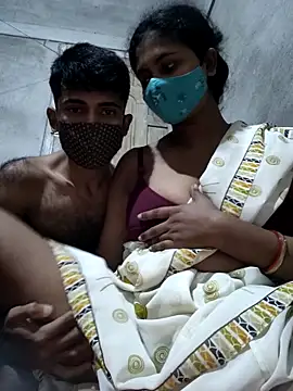 Snapshot of maskedlover321 chatting on November 29, 5:13 pm maskedlover321 online show from November 29, 5:13 pm