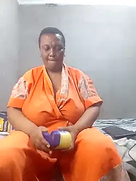 lolla01sweetness online show from December 20, 3:15 pm